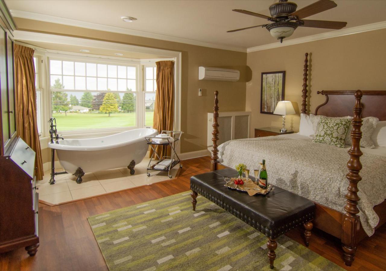 Crown Mansion Boutique Hotel & Villas クアリカム・ビーチ エクステリア 写真