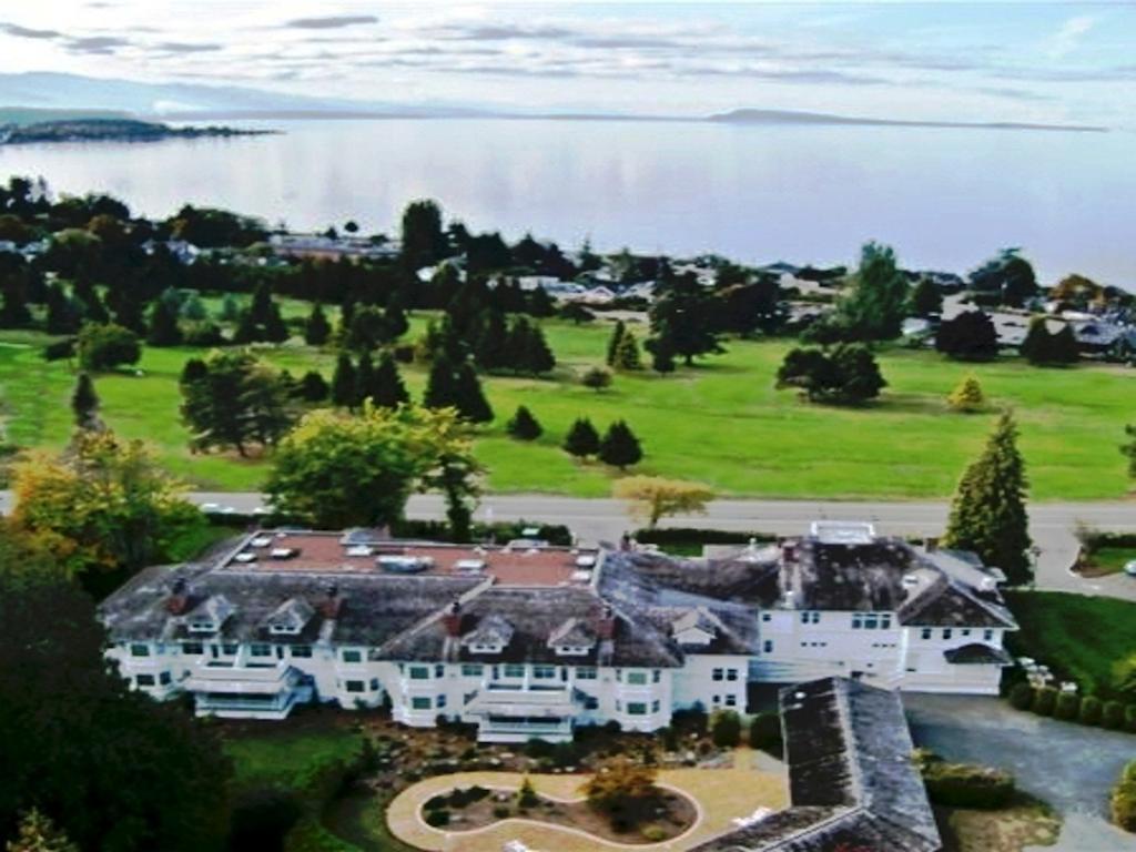 Crown Mansion Boutique Hotel & Villas クアリカム・ビーチ エクステリア 写真